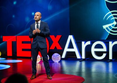 Æli Manouchehri (2017)