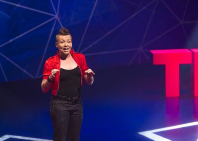 Anita Schjøll Brede (2016)